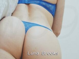 Luna_Brooks