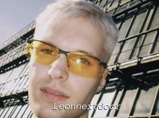 Leonnextdoor