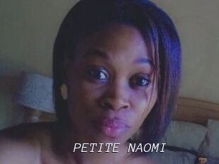 PETITE_NAOMI