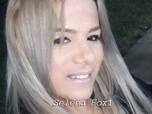 Selena_Fox1