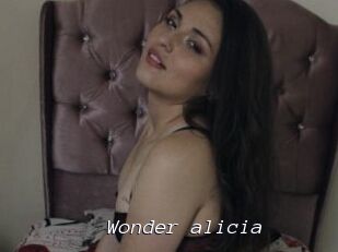 Wonder_alicia